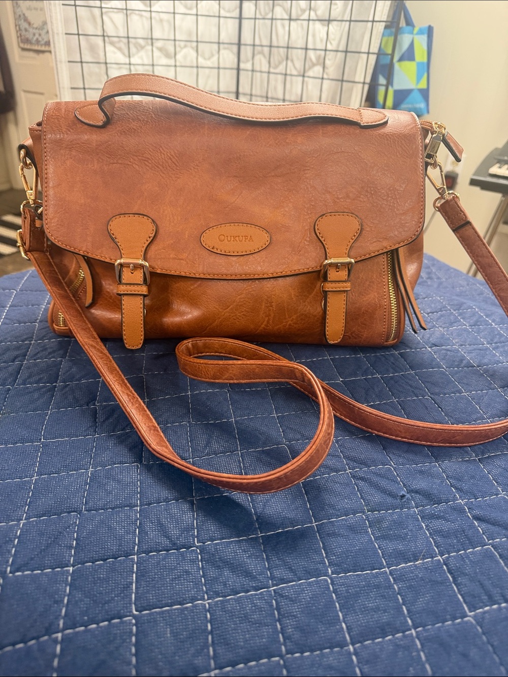 Vintage Messenger Bag Brown Faux Leather with Buckle Detail Laptop Crossbody - Picture 2 of 7
